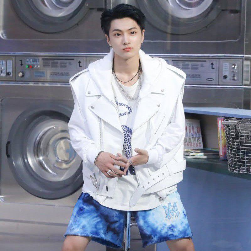 Behind-the-scenes cut of Jay (ENHYPEN)
