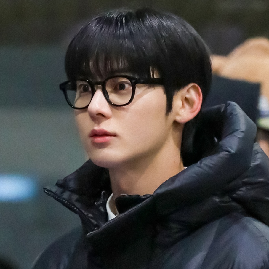 Behind-the-scenes cut of Hwang Minhyun