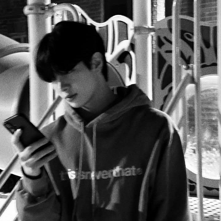 A moment captured by Ryu Junmin (ATBO)'s fan