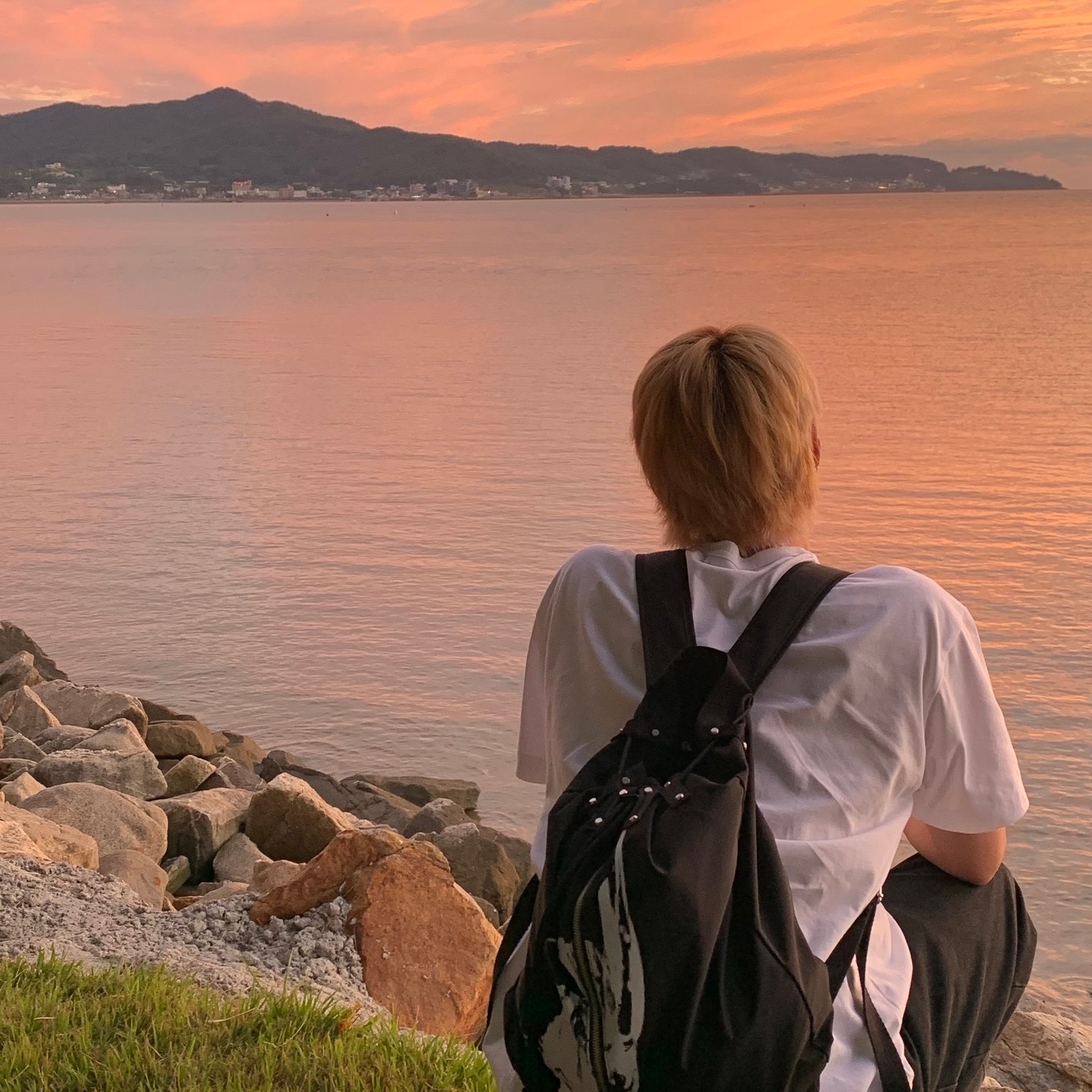 A moment captured by WOODZ's fan