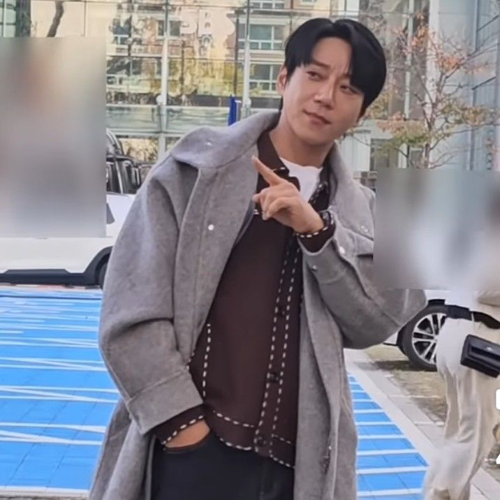 A moment captured by Hwang Chiyeol's fan