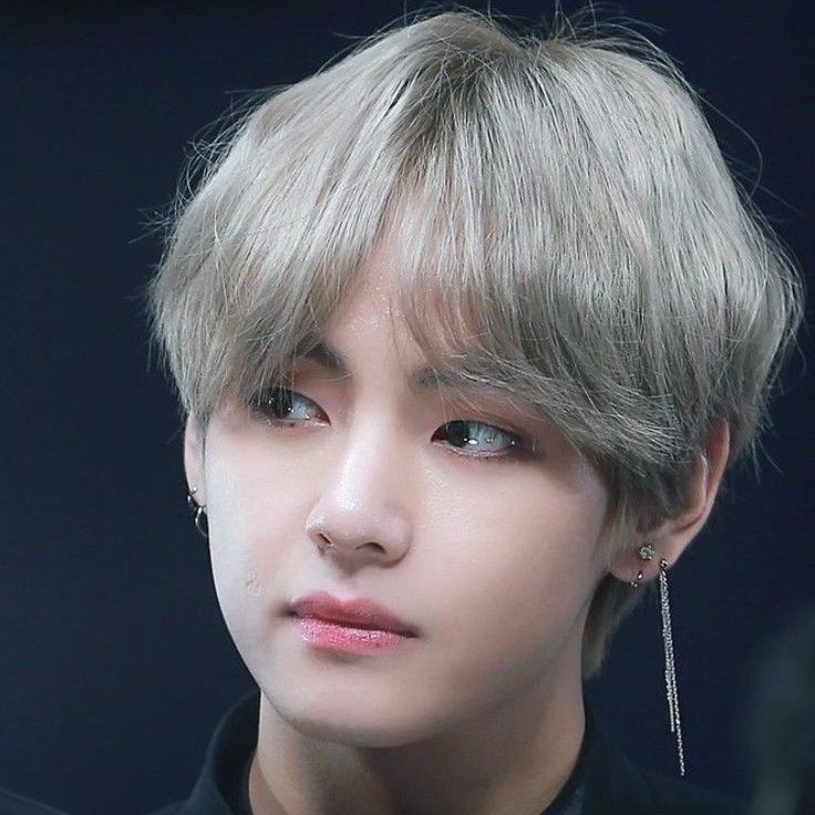 A moment captured by V (BTS)'s fan