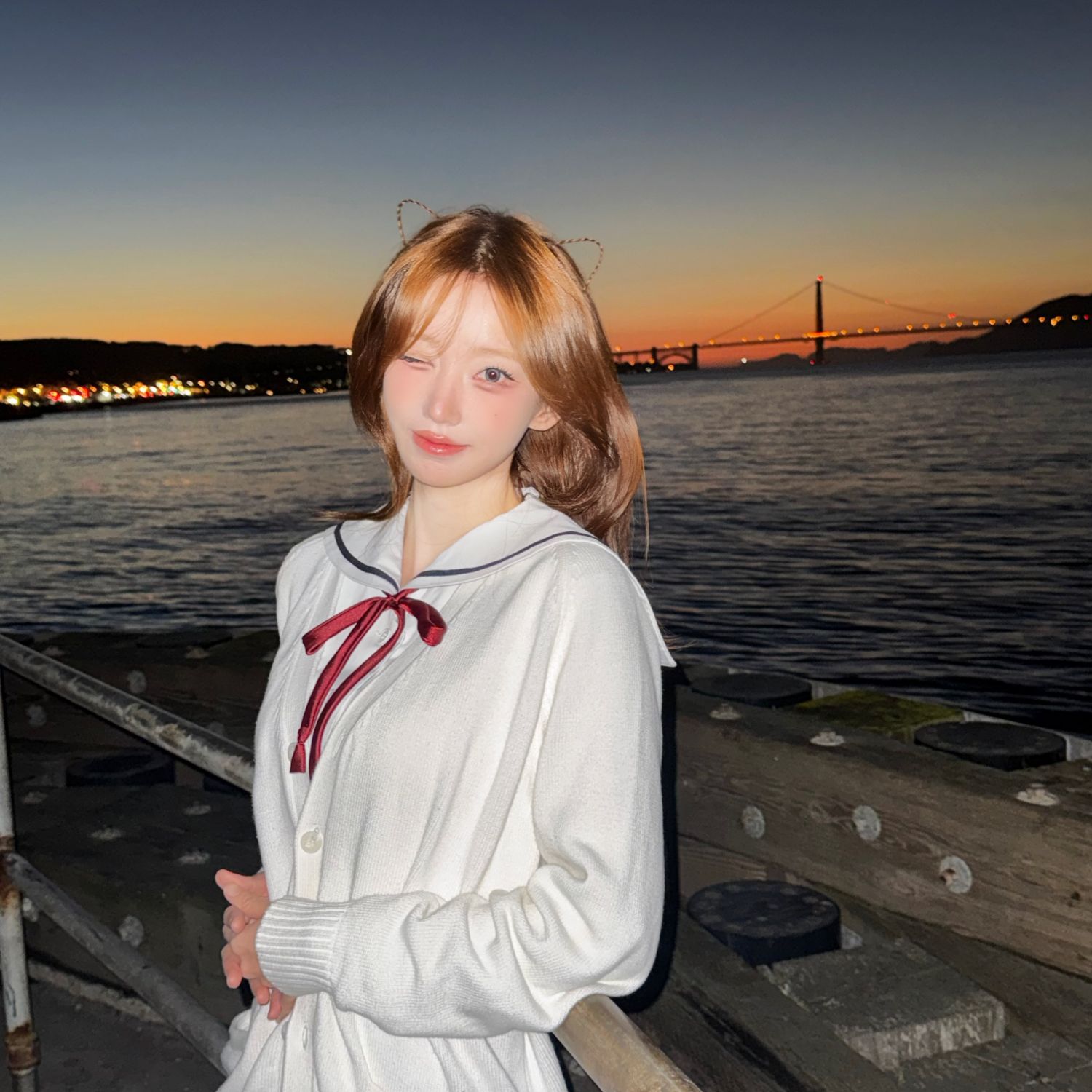 Behind-the-scenes cut of QWER