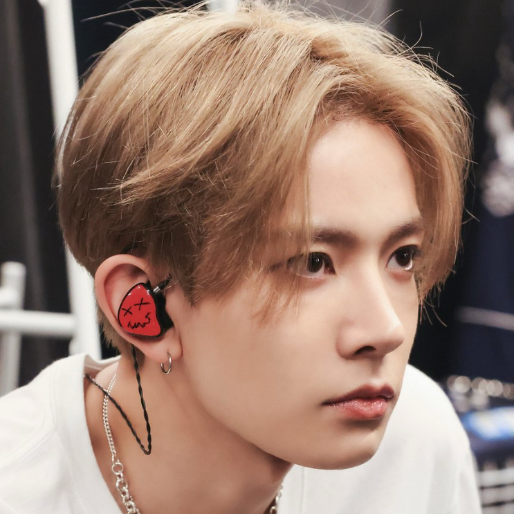 희승 (ENHYPEN)의 비하인드 컷