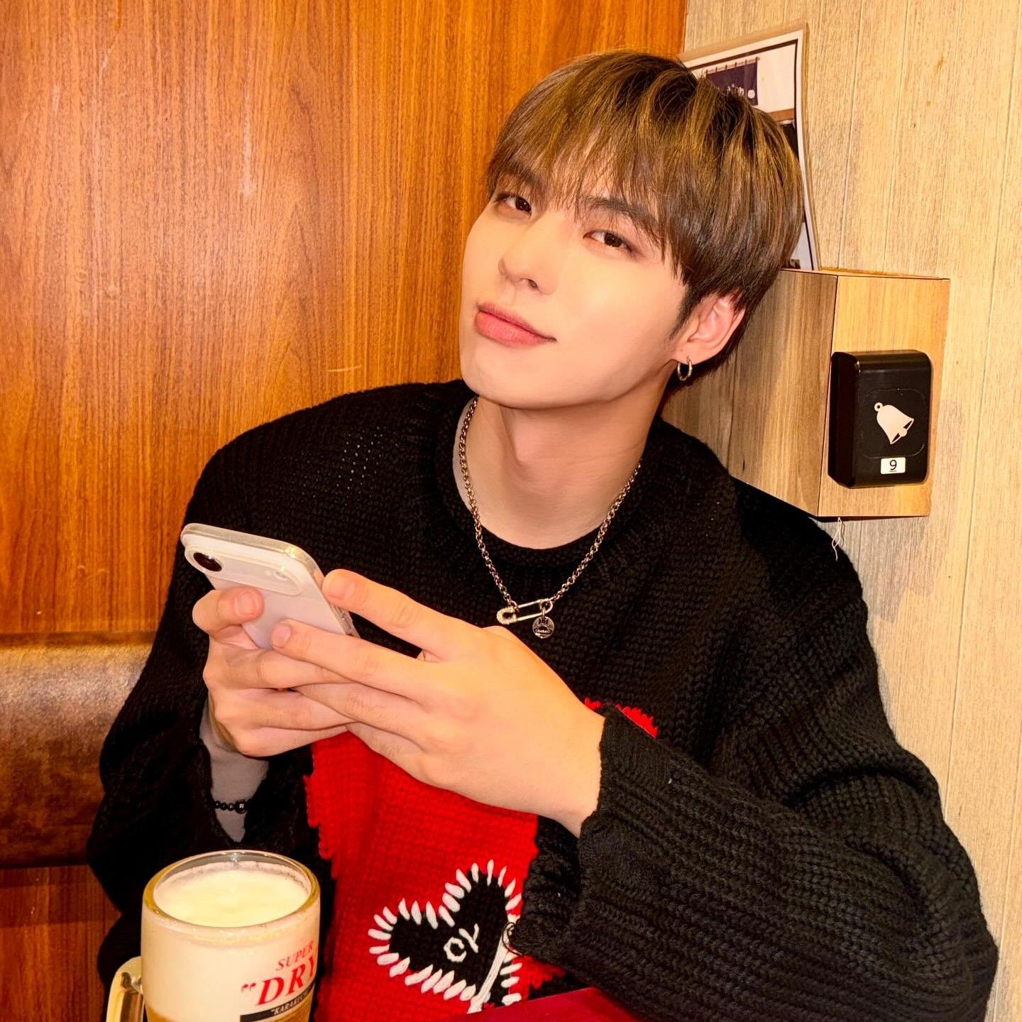 Behind-the-scenes cut of BX (CIX)