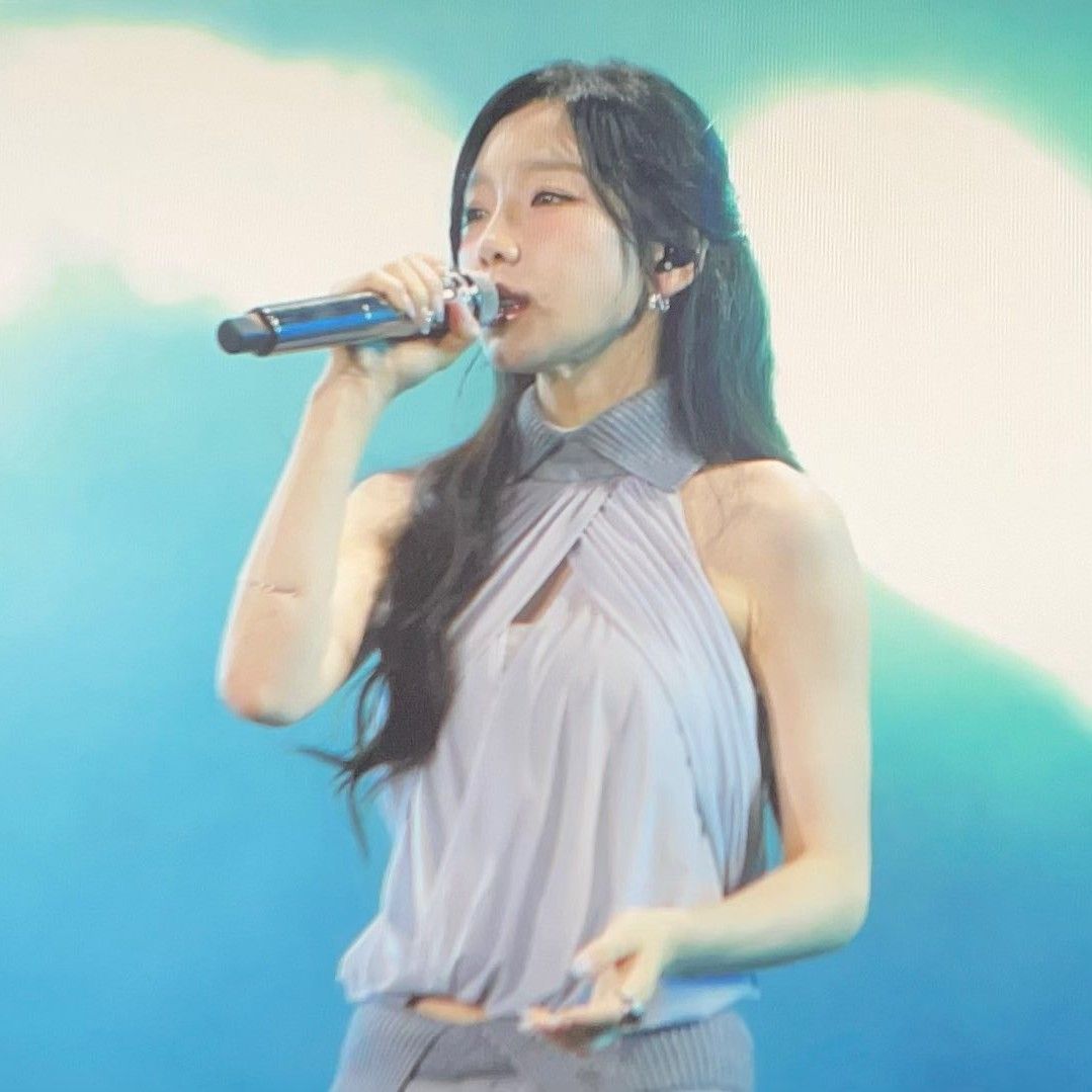 A moment captured by Taeyeon (Girls' Generation)'s fan