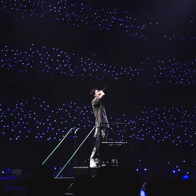 SUGA (BTS)の舞台裏ショット