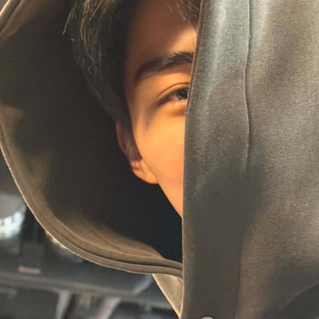 Behind-the-scenes cut of Park Gunwook (ZEROBASEONE)