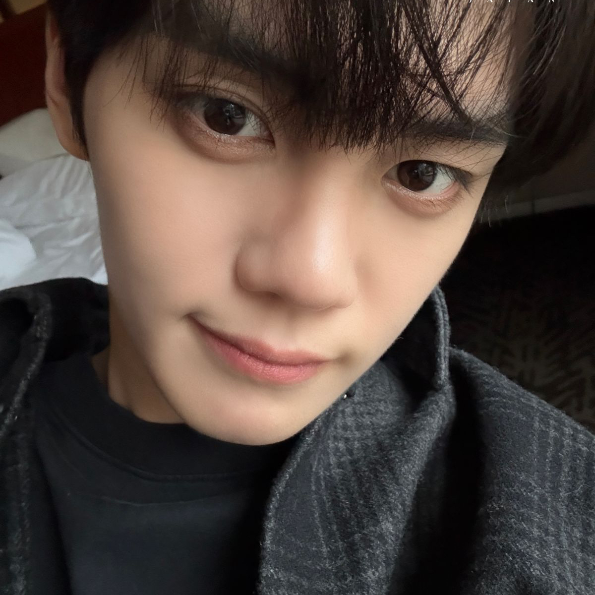 Latest photo of Kim Gyuvin (ZEROBASEONE)