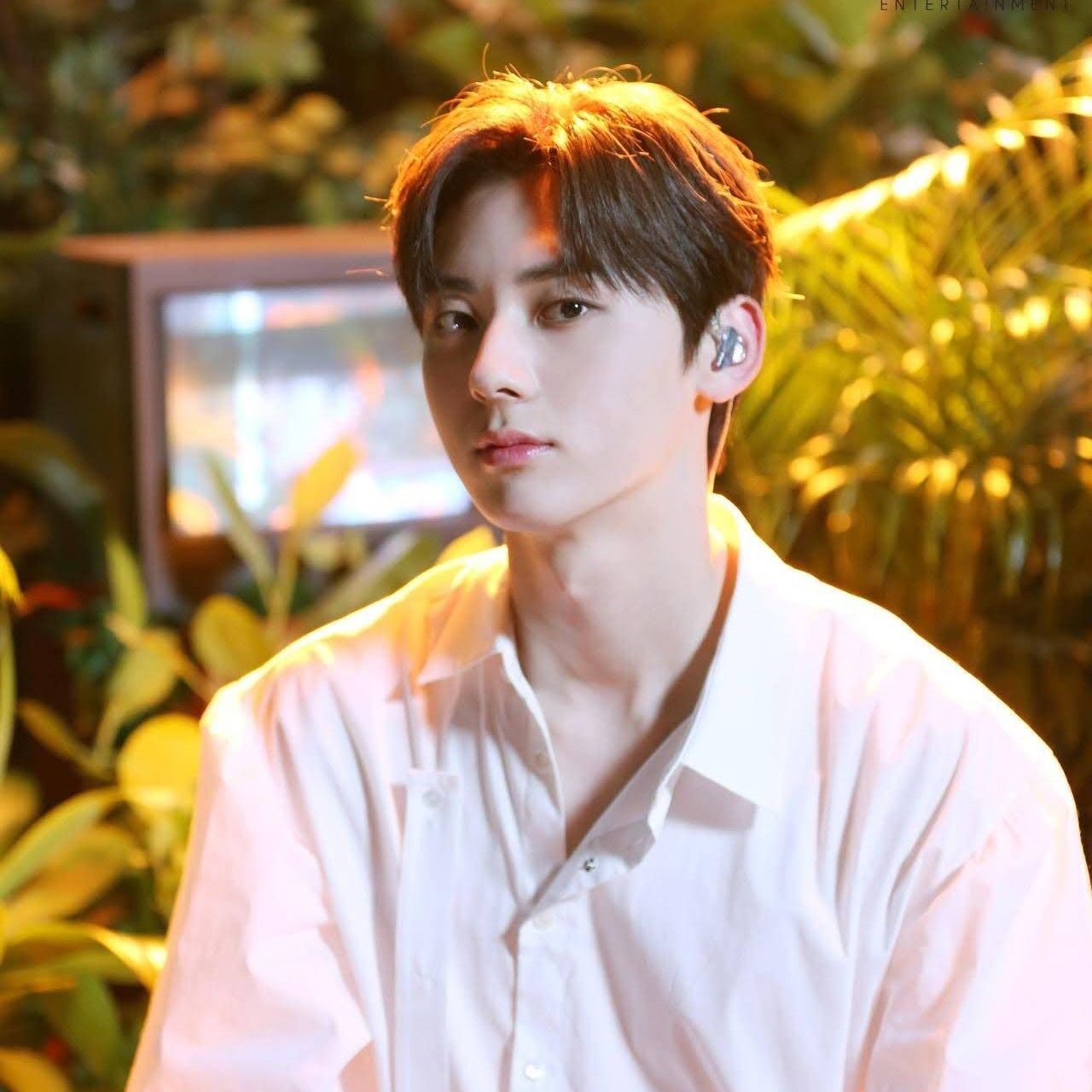 Latest photo of Hwang Minhyun