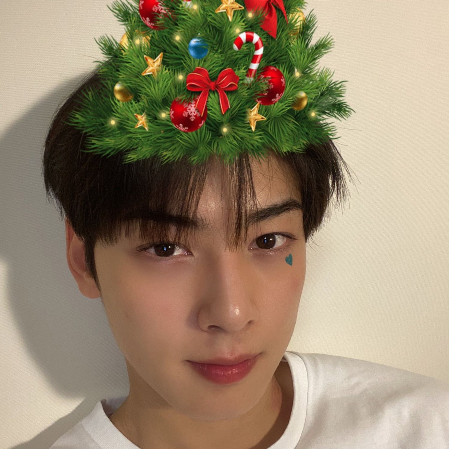 Recent activity shot of Eunwoo (ASTRO)