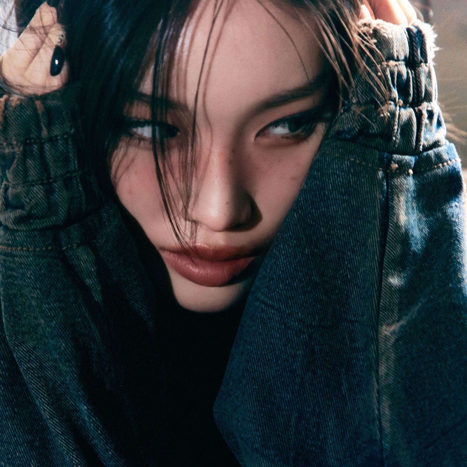 Behind-the-scenes cut of Chungha