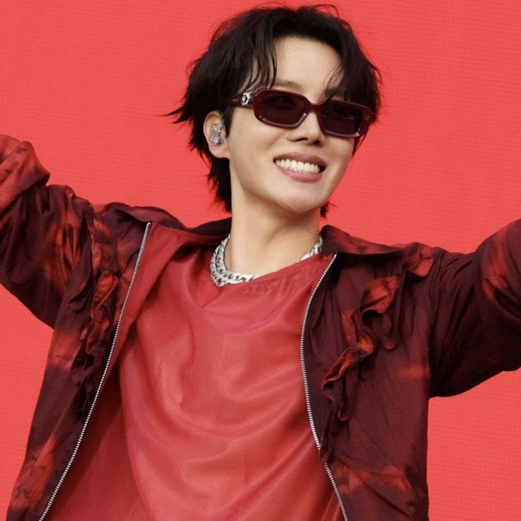 j-hope (BTS)の最近の活動写真