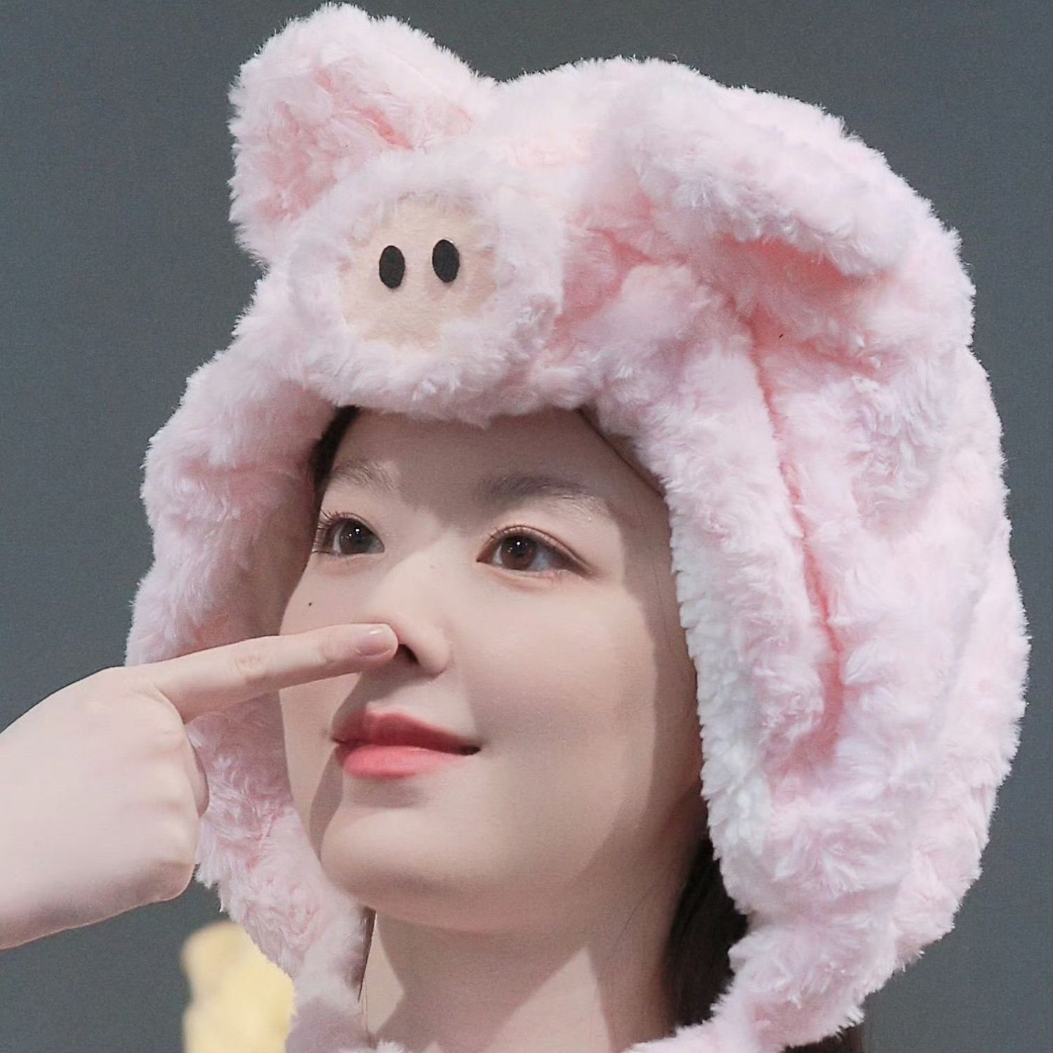 Recent activity shot of Shuhua (i-dle)
