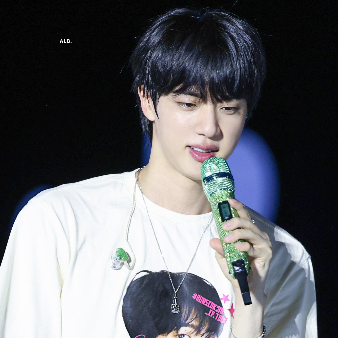 진 (방탄소년단)의 최신 사진