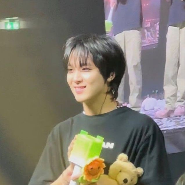 Behind-the-scenes cut of Haechan (NCT 127, NCT DREAM)