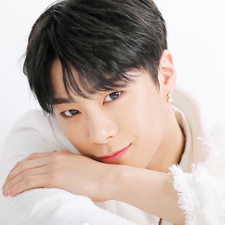Behind-the-scenes cut of Moonbin (ASTRO)