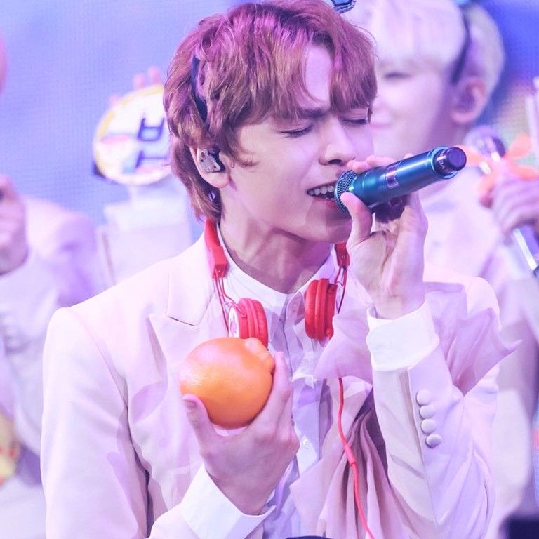 Latest photo of Vernon (SEVENTEEN)