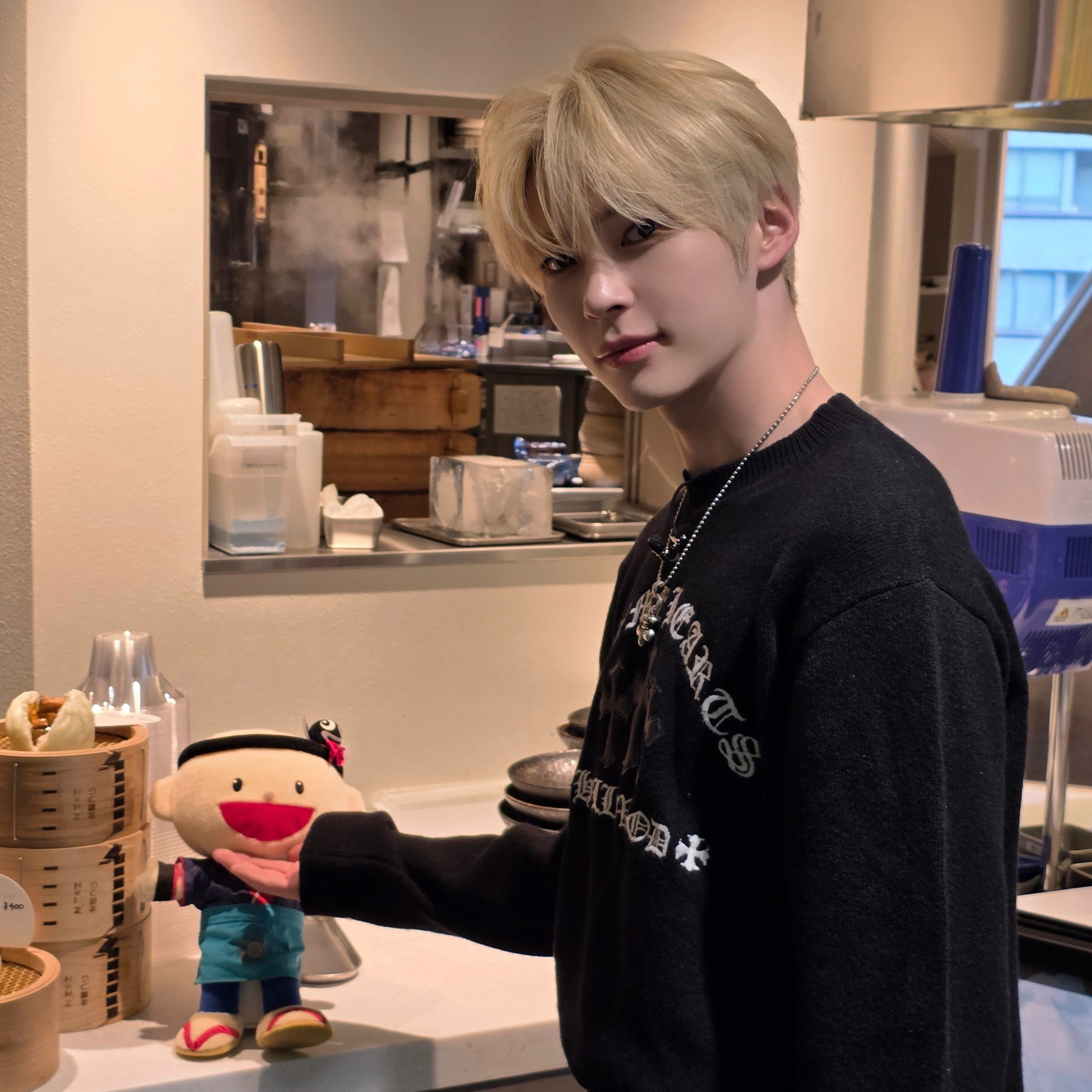 Recent activity shot of Sung Hanbin (ZEROBASEONE)