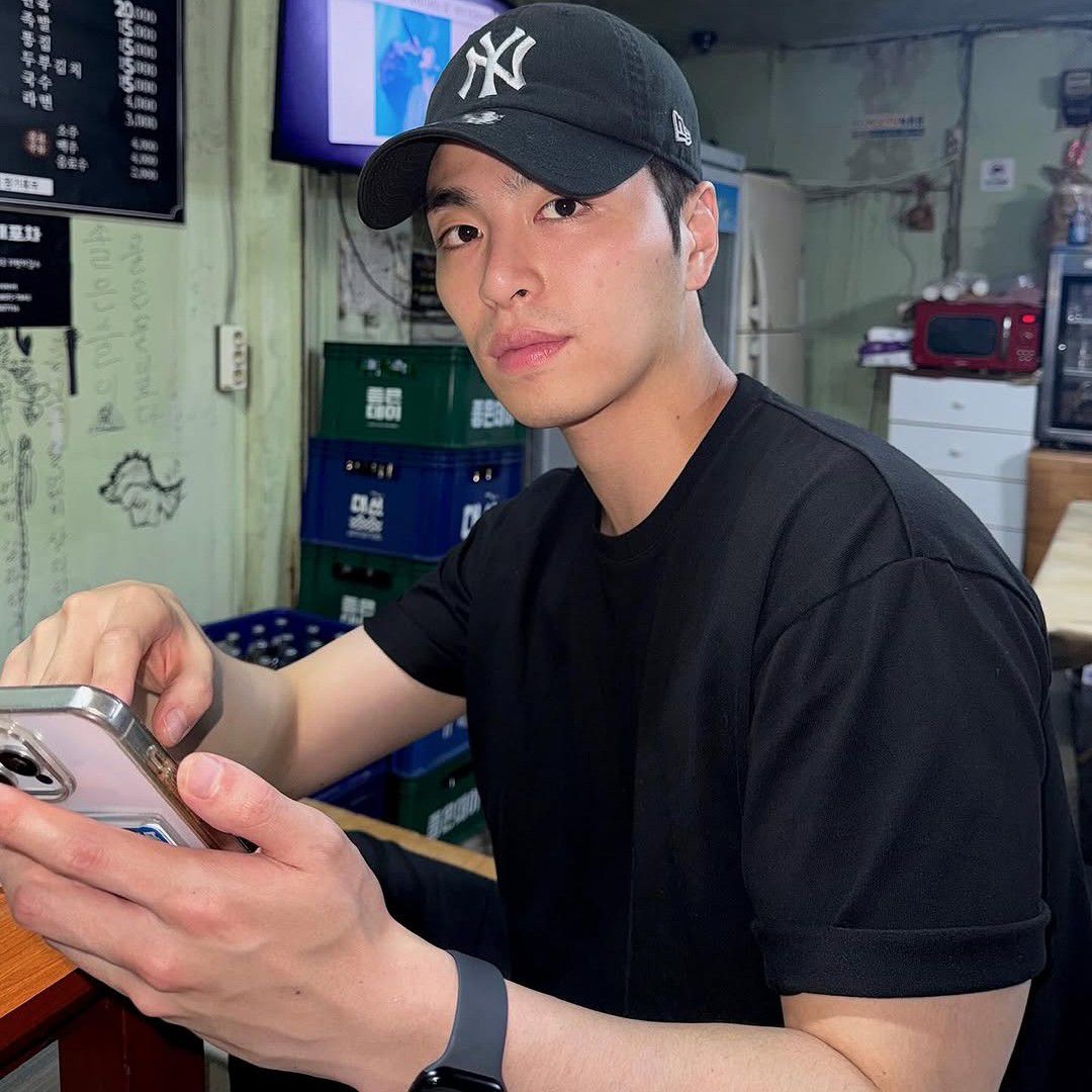 Behind-the-scenes cut of JU-NE (iKON)