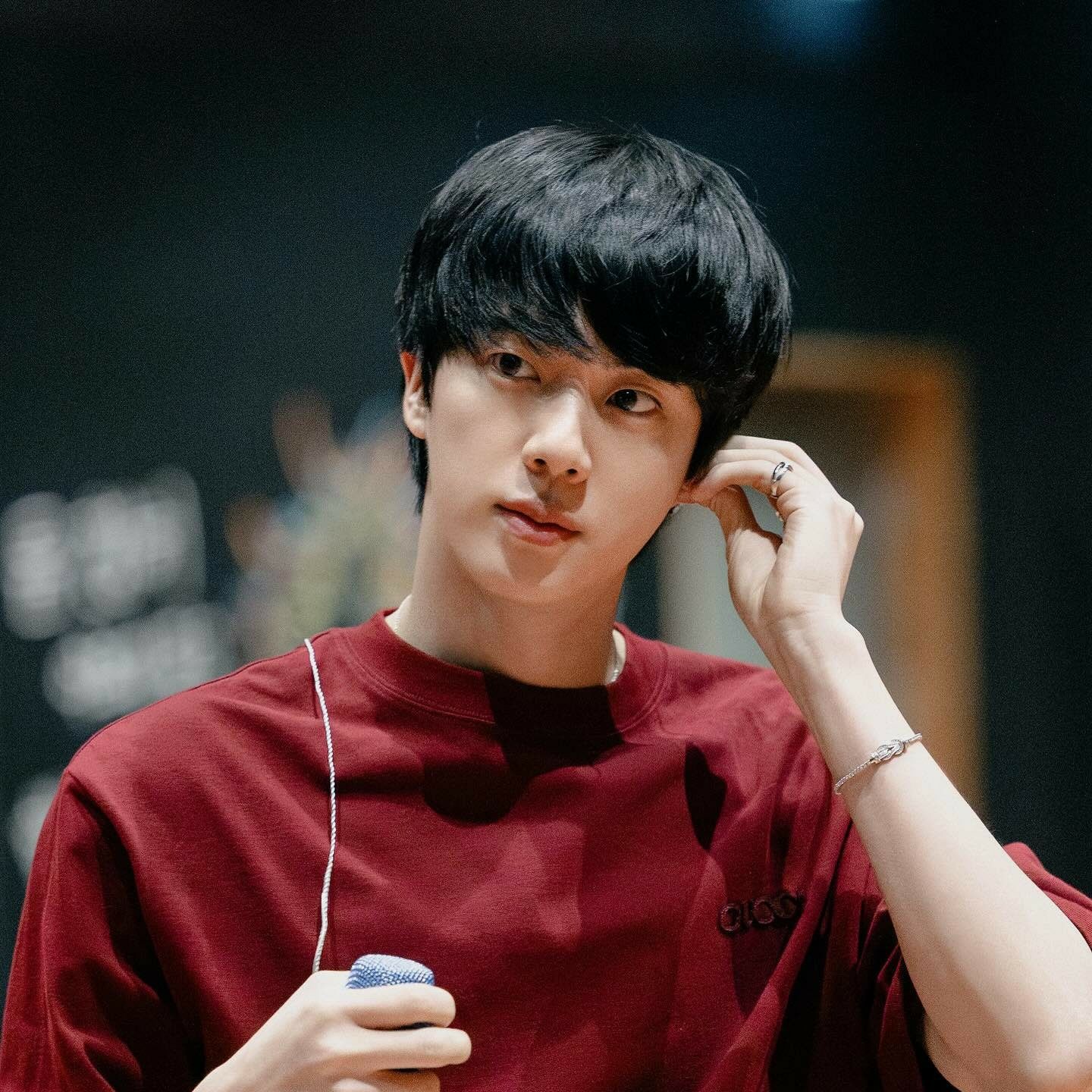 Behind-the-scenes cut of Jin (BTS)