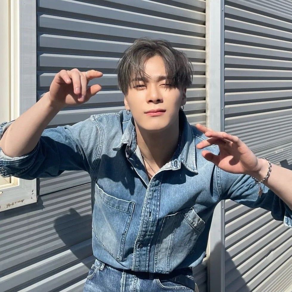 A moment captured by Moonbin (ASTRO)'s fan