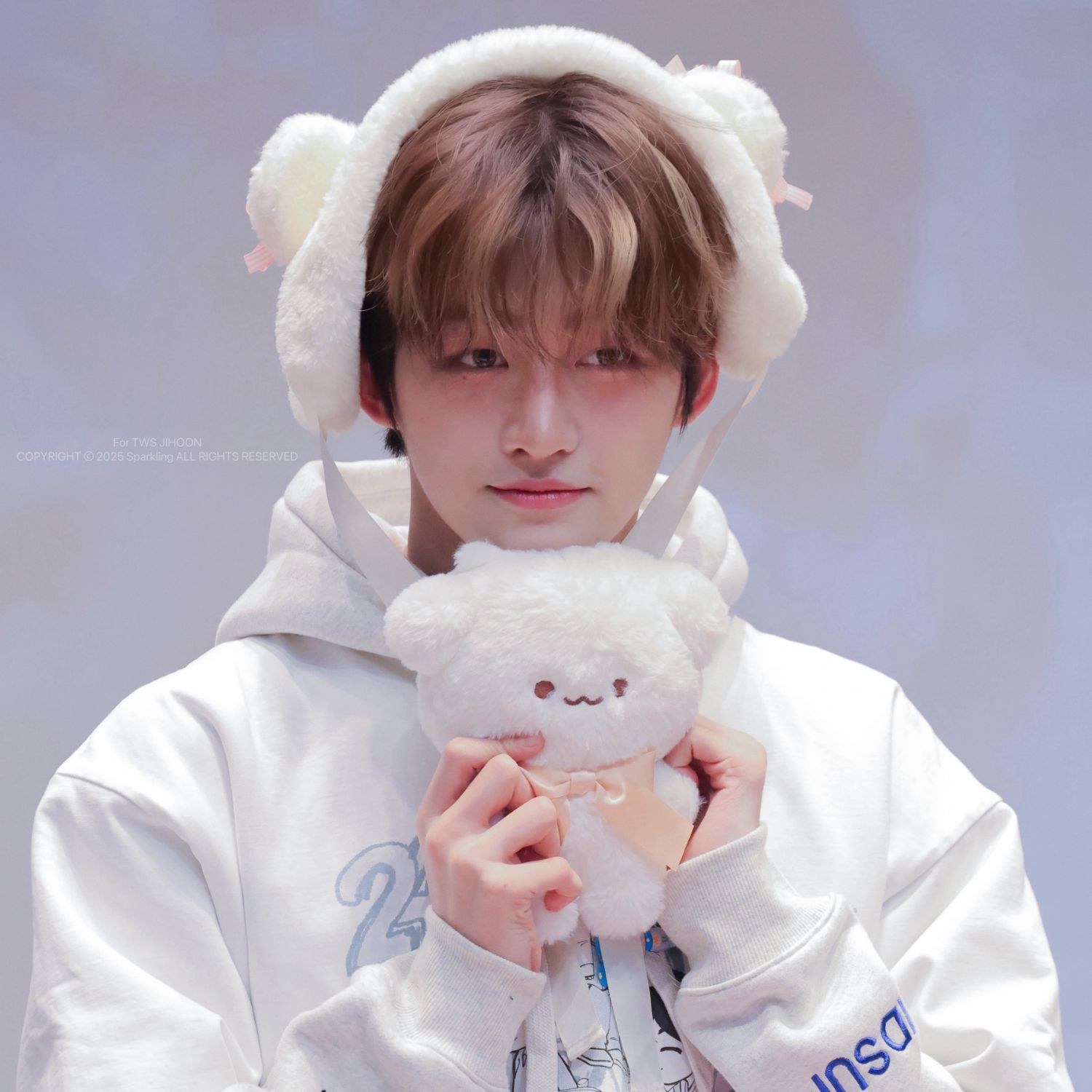 Latest photo of Jihoon (TWS)