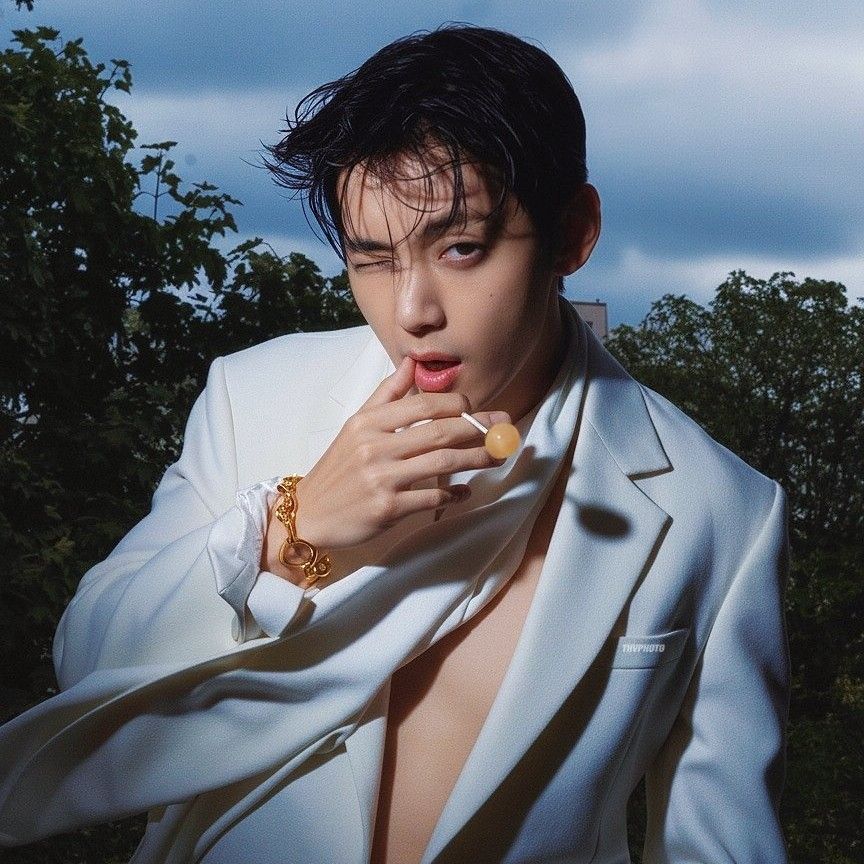 뷔 (방탄소년단) 팬이 찍은 순간