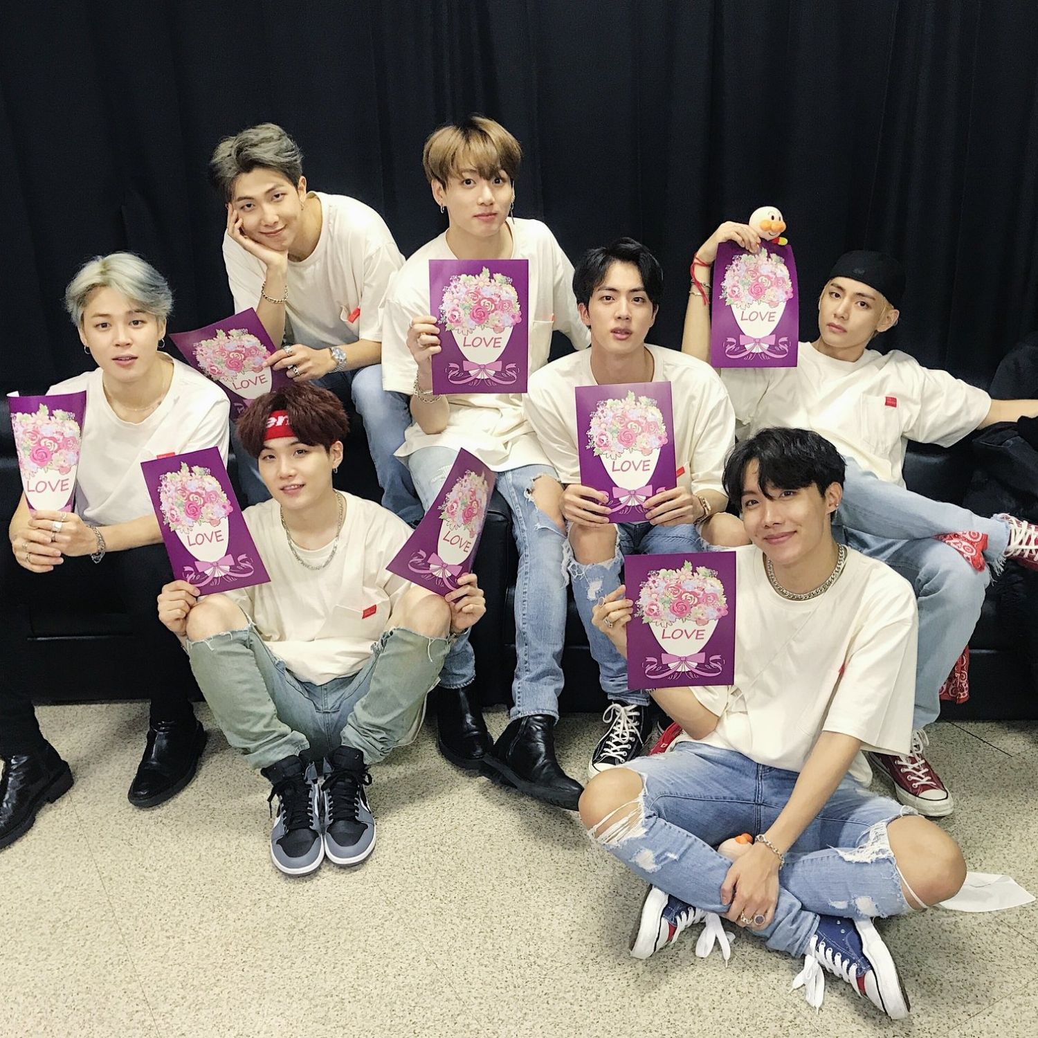 Behind-the-scenes cut of BTS