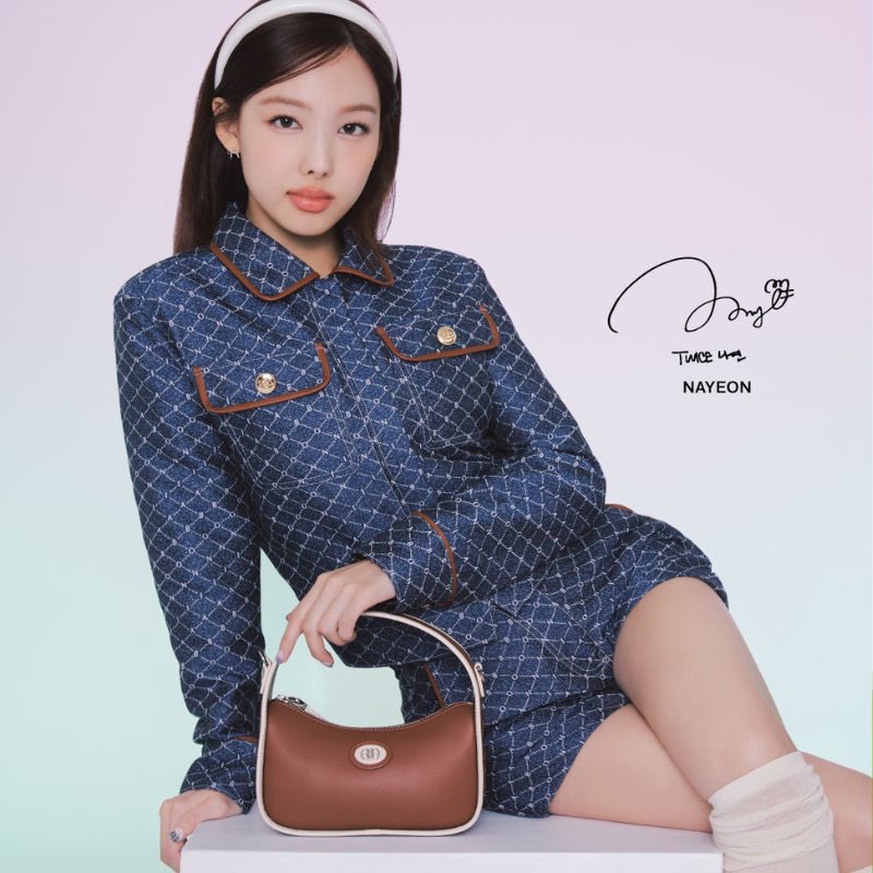 A moment captured by Nayeon (TWICE)'s fan