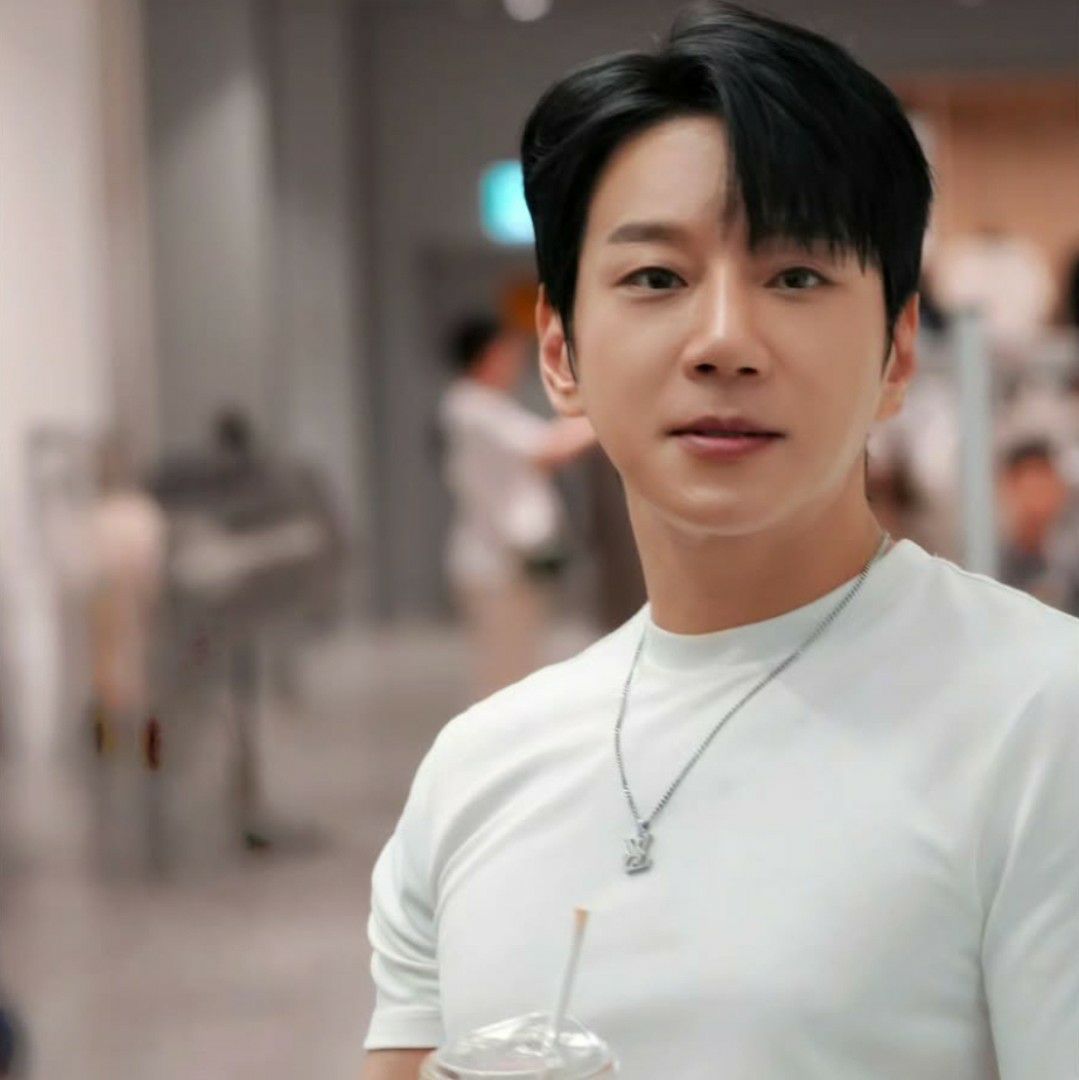 A moment captured by Hwang Chiyeol's fan