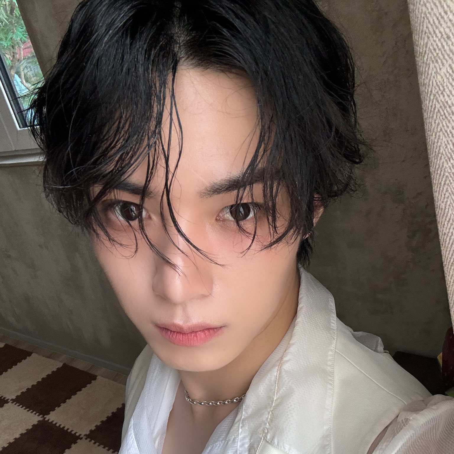 Behind-the-scenes cut of HANGYEOM (OMEGA X)