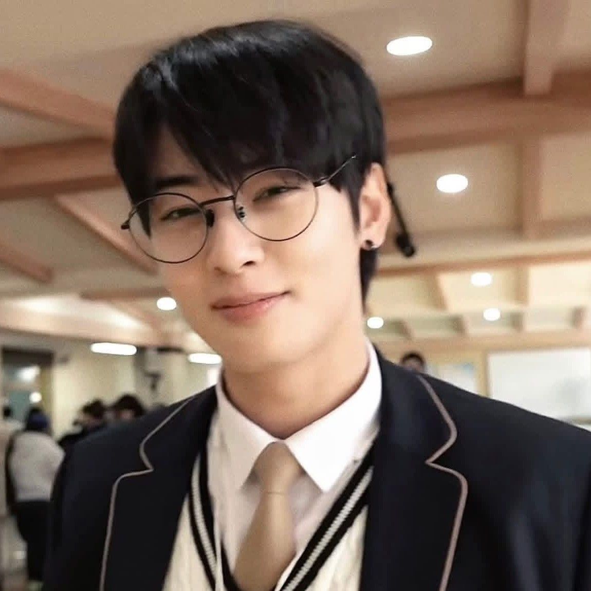 아스트로 최근 활동샷