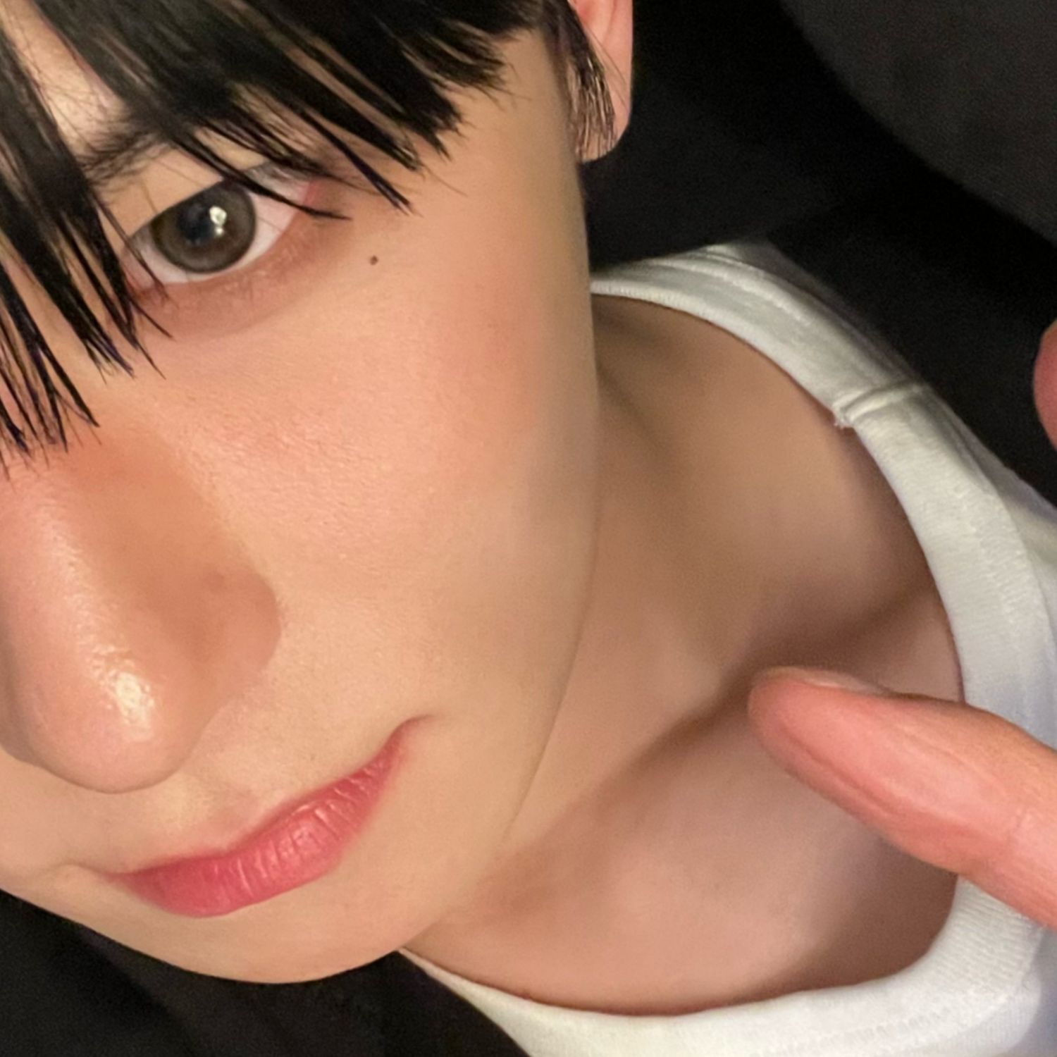 Behind-the-scenes cut of Keonhee (ONEUS)