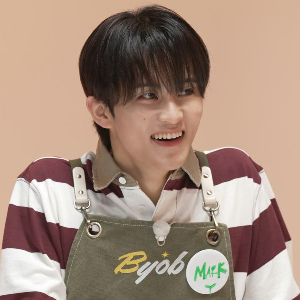 Behind-the-scenes cut of Mark (NCT 127, NCT DREAM)