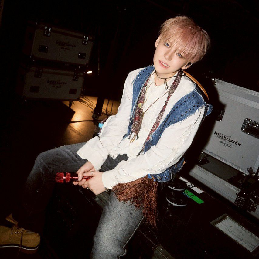 Recent activity shot of Yoshi (TREASURE)