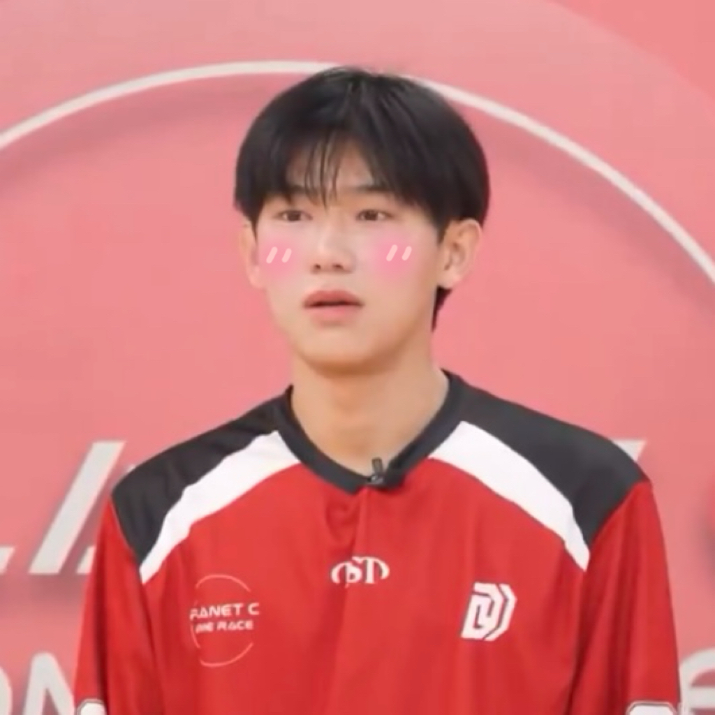 Behind-the-scenes cut of Yi Chen