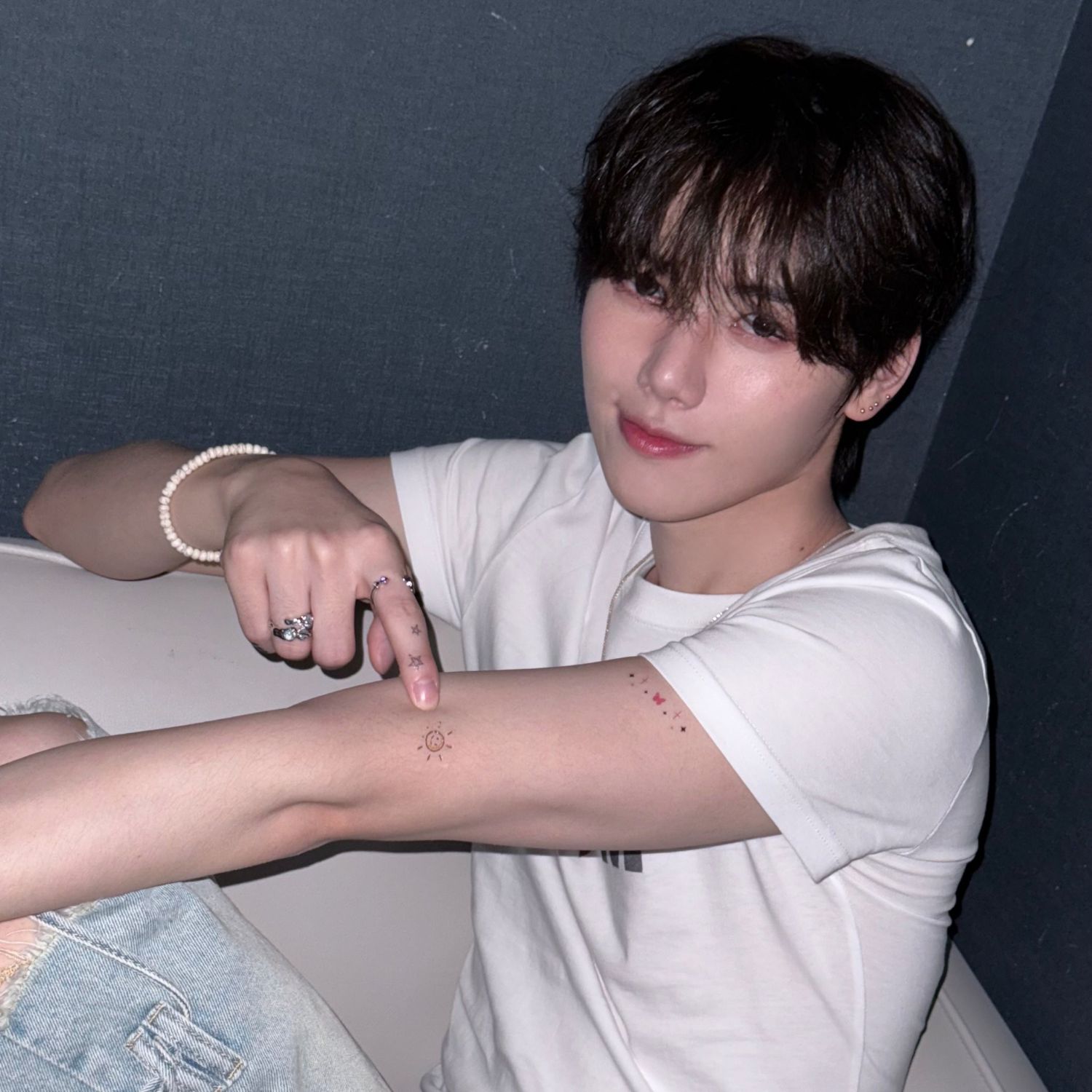 Behind-the-scenes cut of Minhee (CRAVITY)