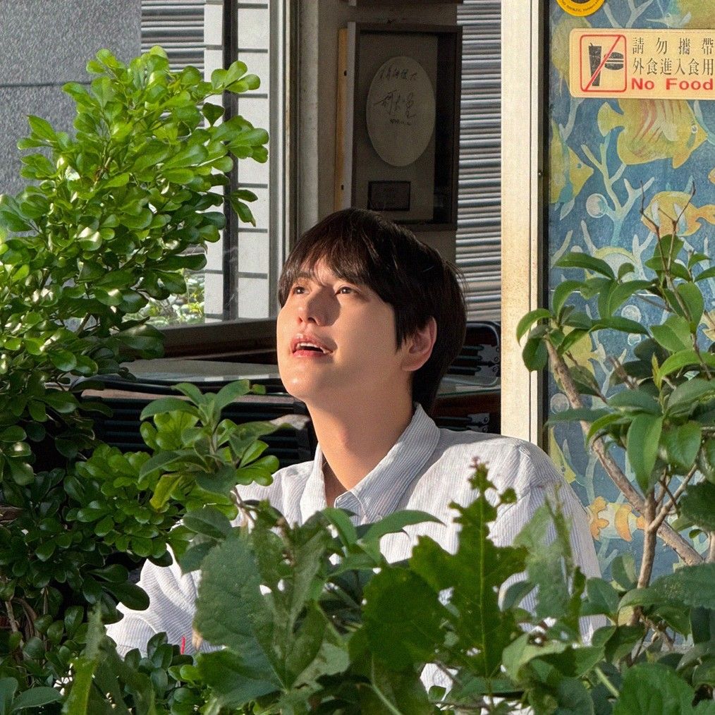 Recent activity shot of Super Junior