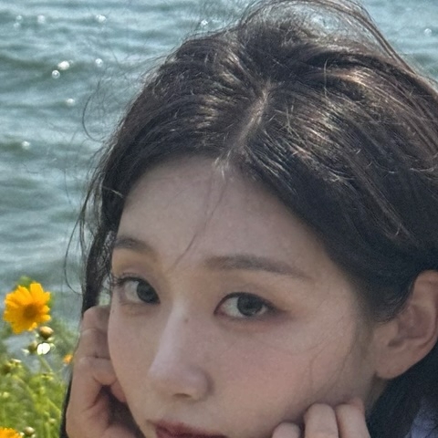 Behind-the-scenes cut of Jeong Yein (Lovelyz)