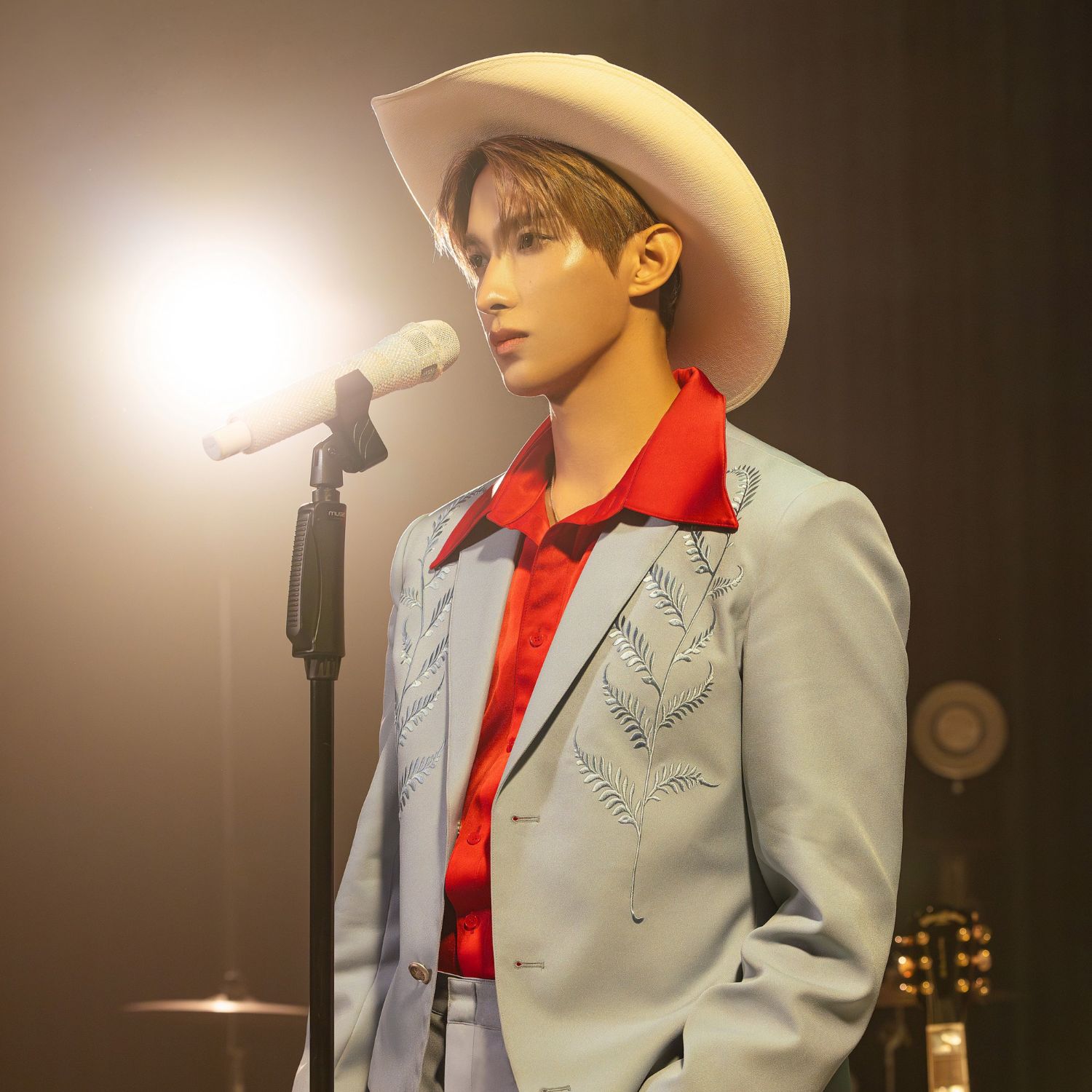 Behind-the-scenes cut of DK (SEVENTEEN)