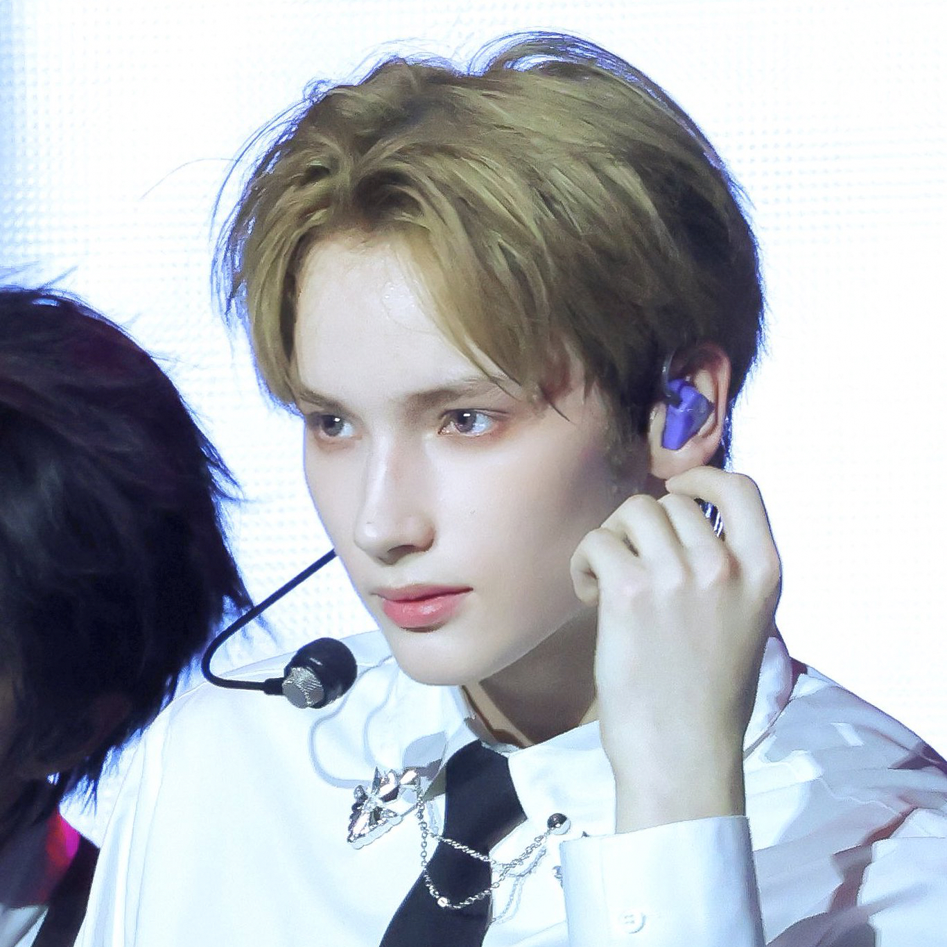 Latest photo of HueningKai (TOMORROW X TOGETHER)