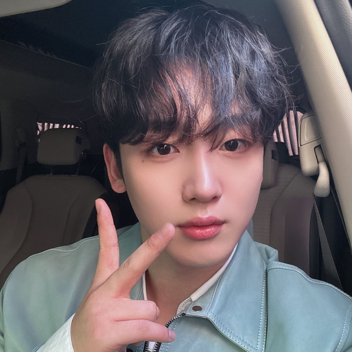 Latest photo of Kim Yohan (WEi)
