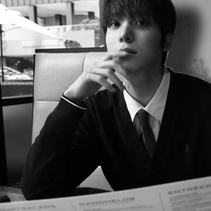 윤호 (에이티즈)의 비하인드 컷
