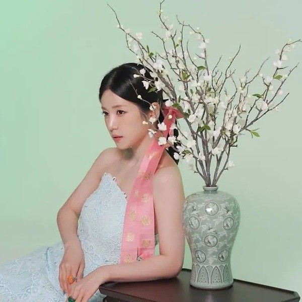 Popular profile picture of Park Chorong (Apink) loved by fans