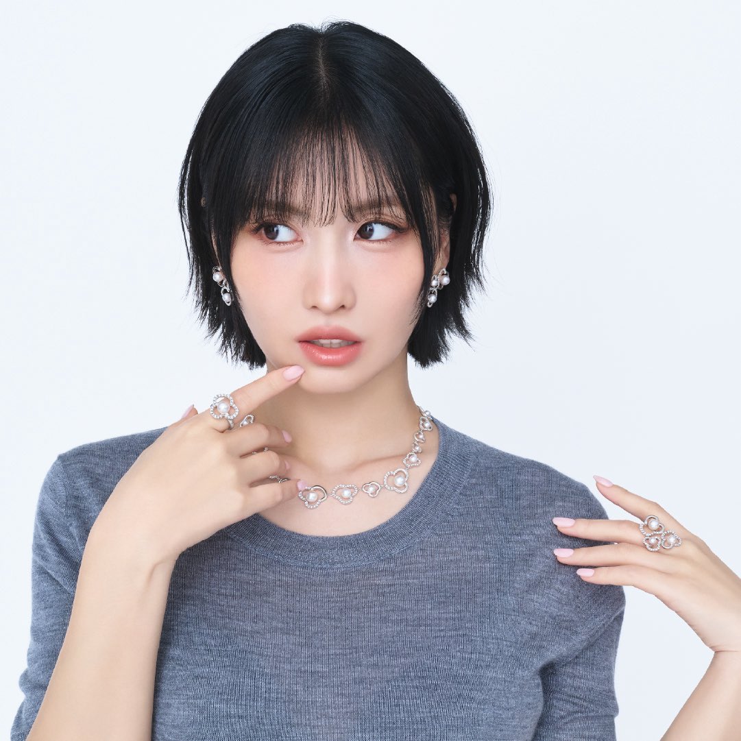 모모 (TWICE)의 최신 사진