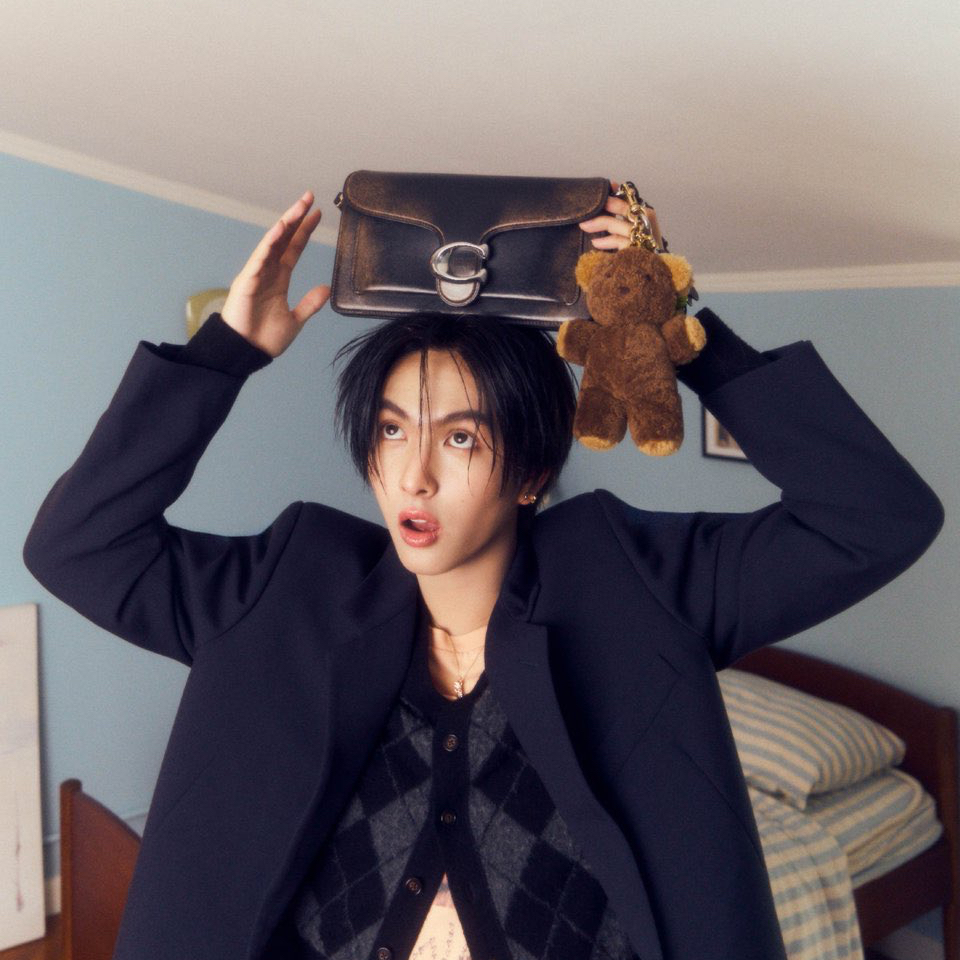 Recent activity shot of Copper (BUS)