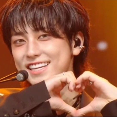 Behind-the-scenes cut of Taki (&TEAM)