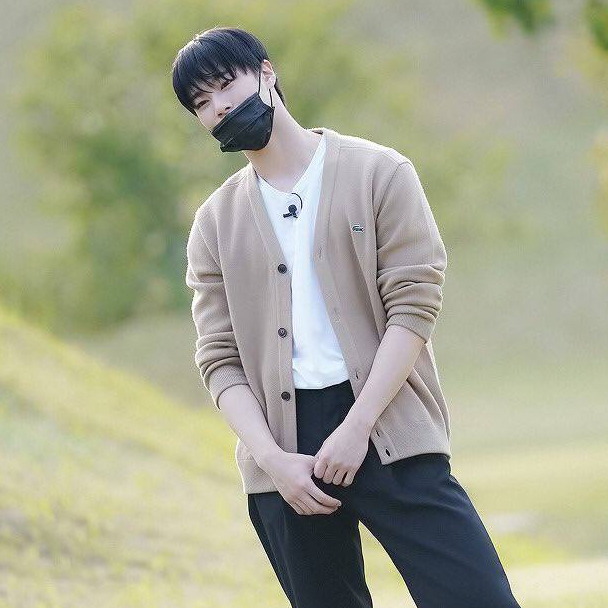 Behind-the-scenes cut of Moonbin (ASTRO)