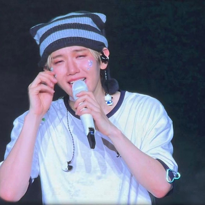 백현 (EXO) 최근 활동샷